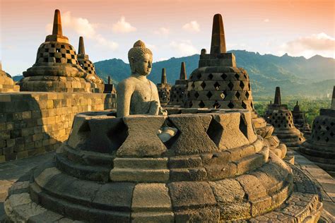 Yogyakarta Yarns: Borobudur Temple and Javanese Culture