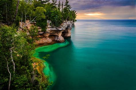 The Great Lakes Escape: Michigan's Scenic Beauty