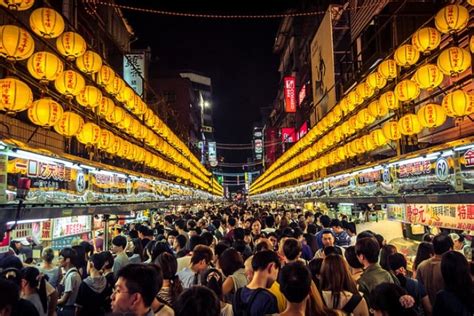 Taipei Tales: Night Markets and Cultural Treasures in Taiwan