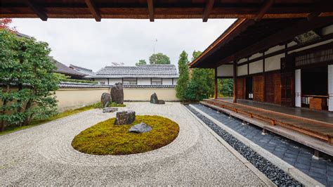 Japanese Gardens and Zen Retreats: Exploring Kyoto's Tranquility