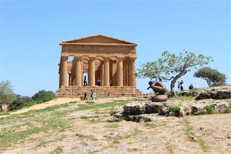 Sicilian Splendors: Ancient Ruins and Culinary Delights