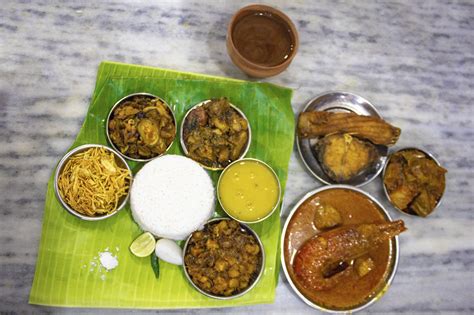 Kolkata Chronicles: Colonial Heritage and Bengali Cuisine