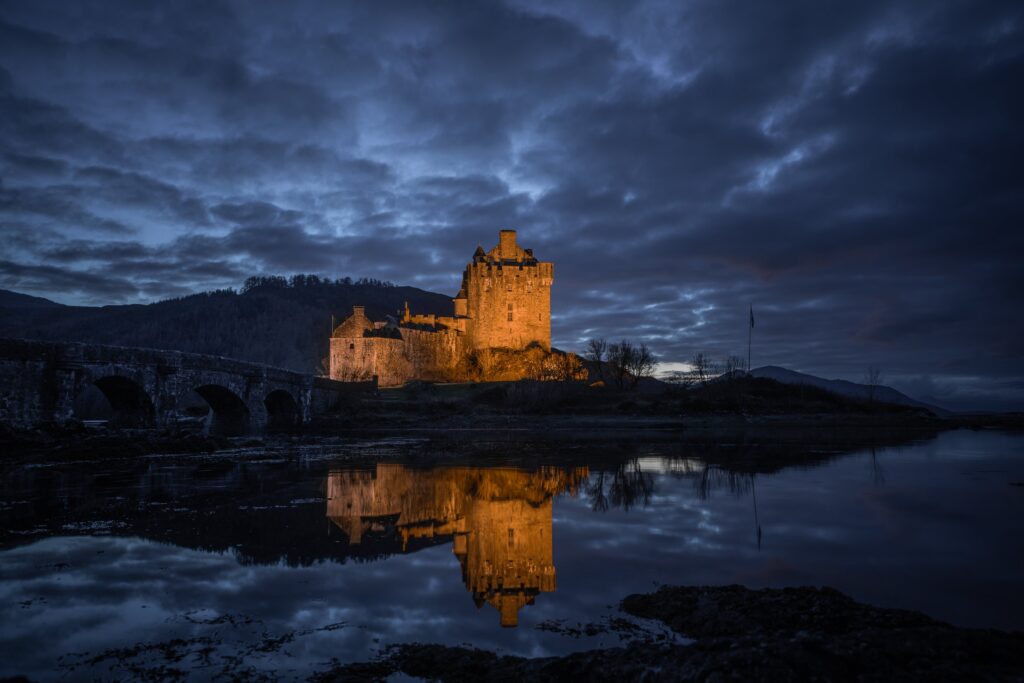 Indulging in the Art of Whisky Tasting in the Scottish Highlands